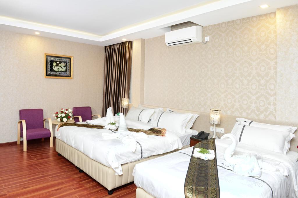 8Day Hotel Yangon Exteriör bild