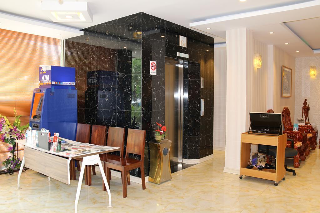 8Day Hotel Yangon Exteriör bild