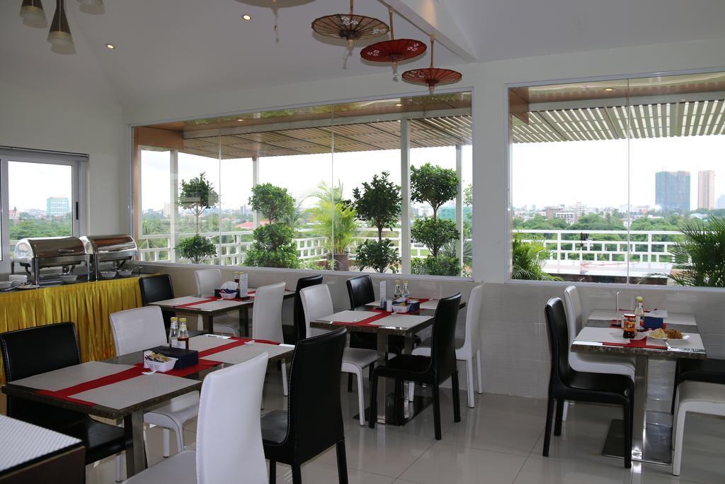 8Day Hotel Yangon Exteriör bild