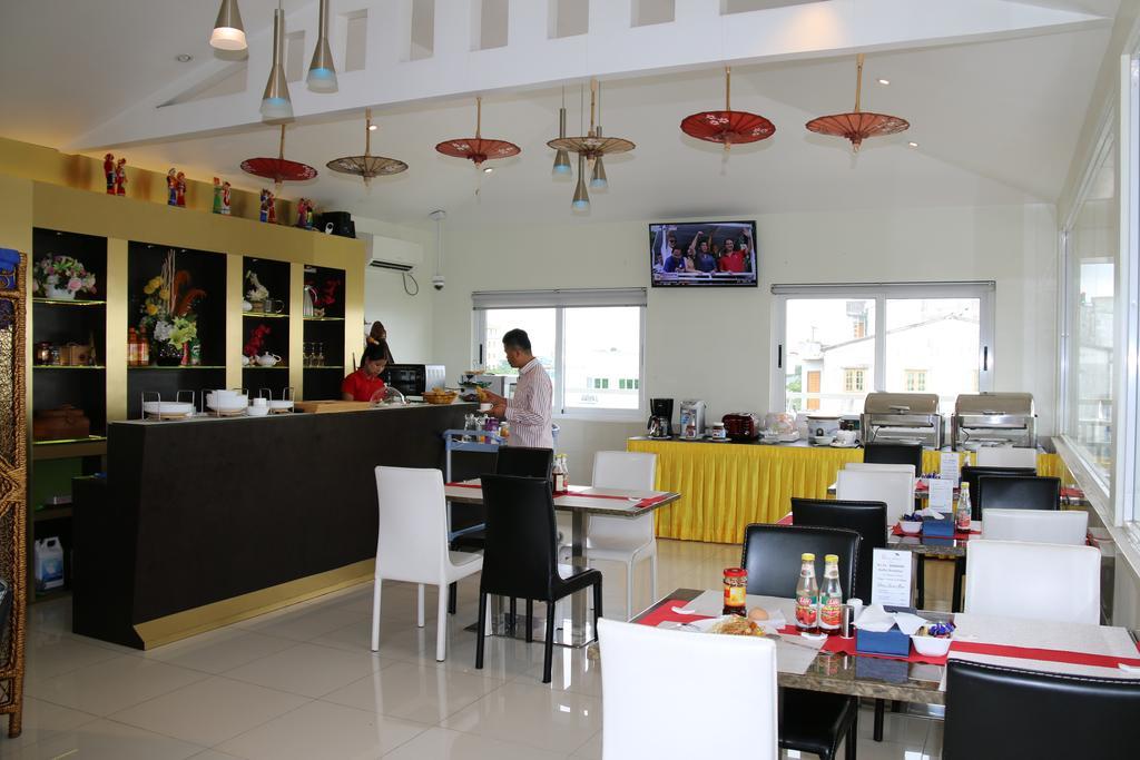 8Day Hotel Yangon Exteriör bild
